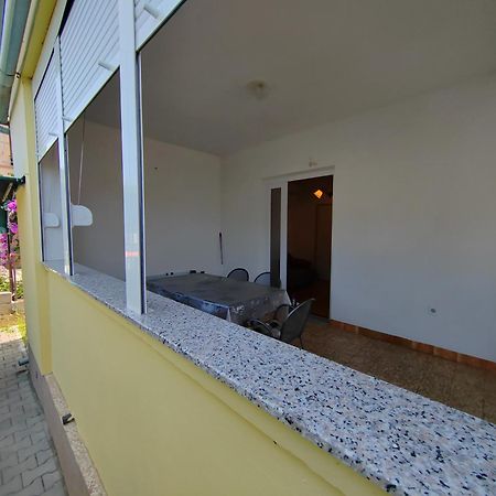 Apartments Kocijan Sukošan Esterno foto