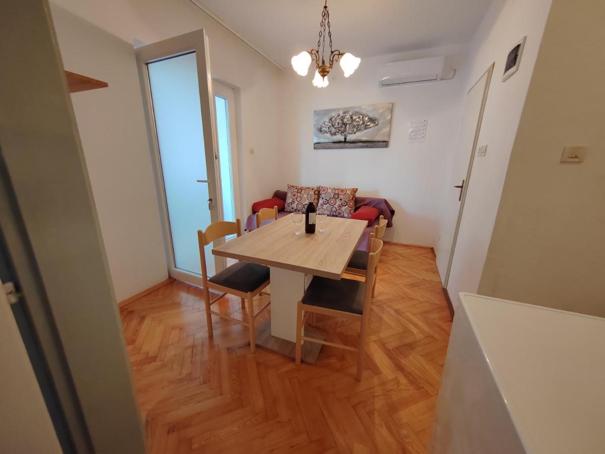 Apartments Kocijan Sukošan Esterno foto