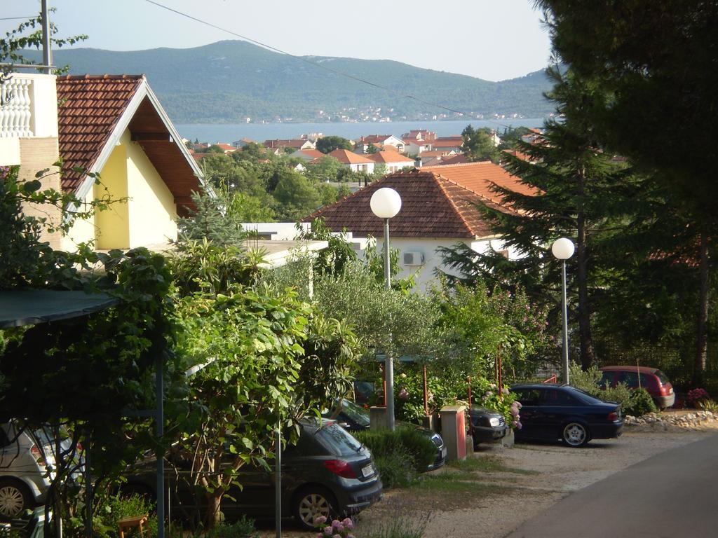 Apartments Kocijan Sukošan Esterno foto
